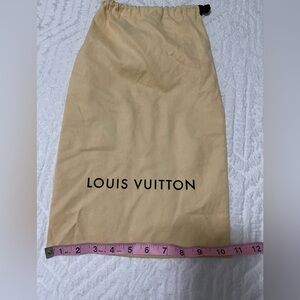 Preowned Authentic Louis Vuitton Drawstring Dust Bag